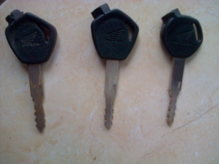 Buat Kunci motor cadangan