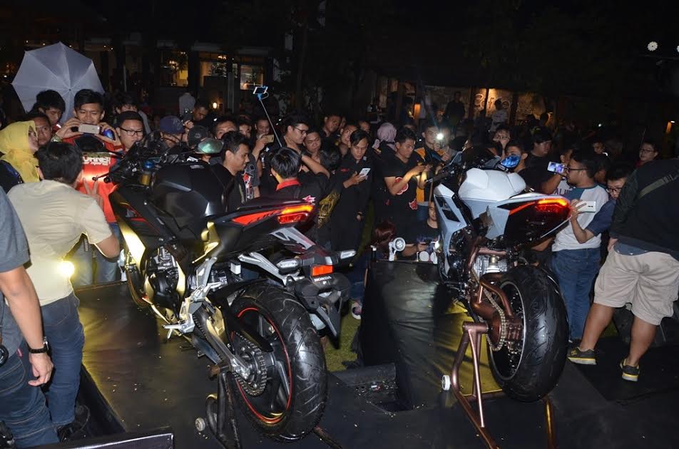 CBR 250RR Premier night Bandung