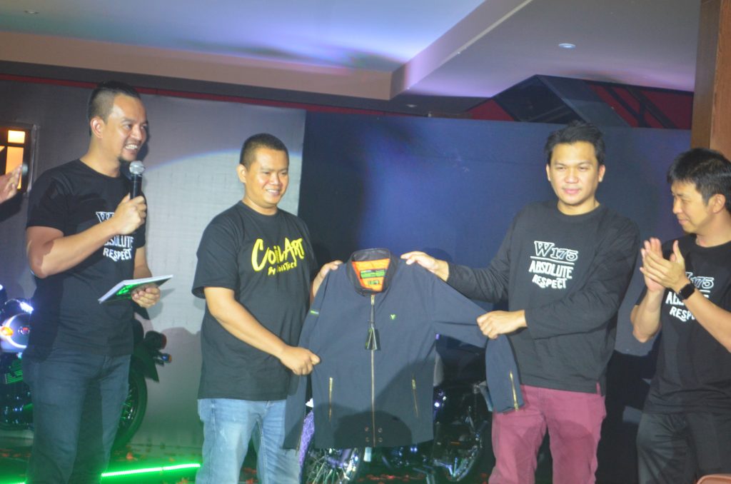 Penyerahan Unit pertama