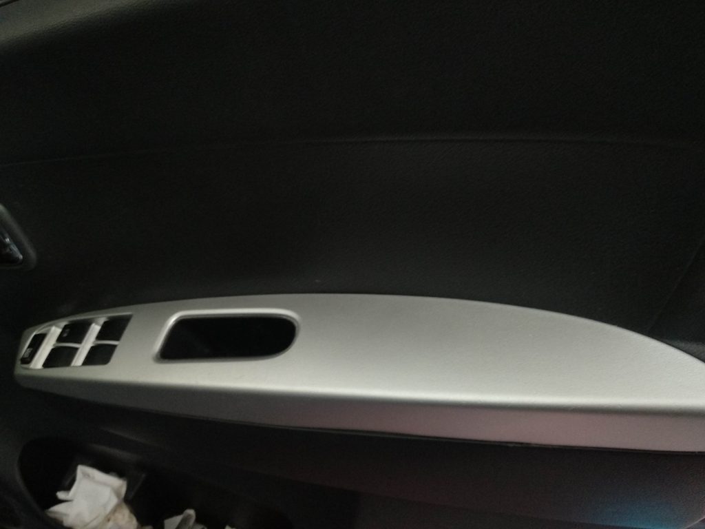 Mengecat Plastik Primer